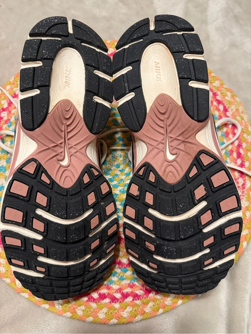 Nike V5 RNR Women's Particle Pink/Black/Ivory Mesh Athletic Sneakers 8.5m - Picture 10 of 12